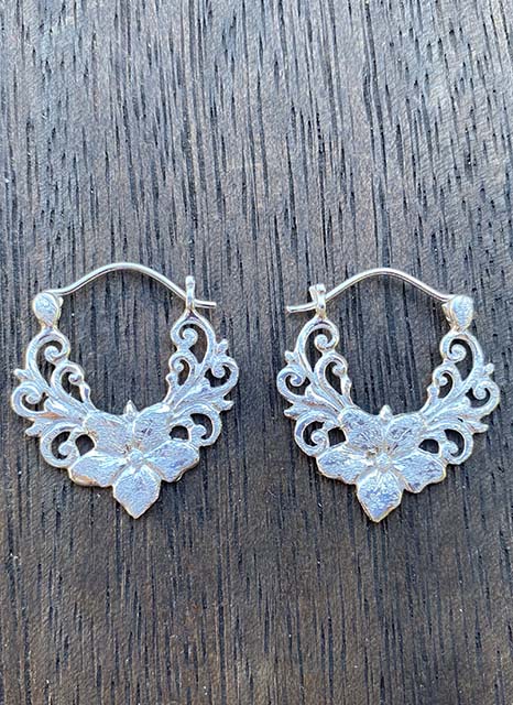 flower lace earrings