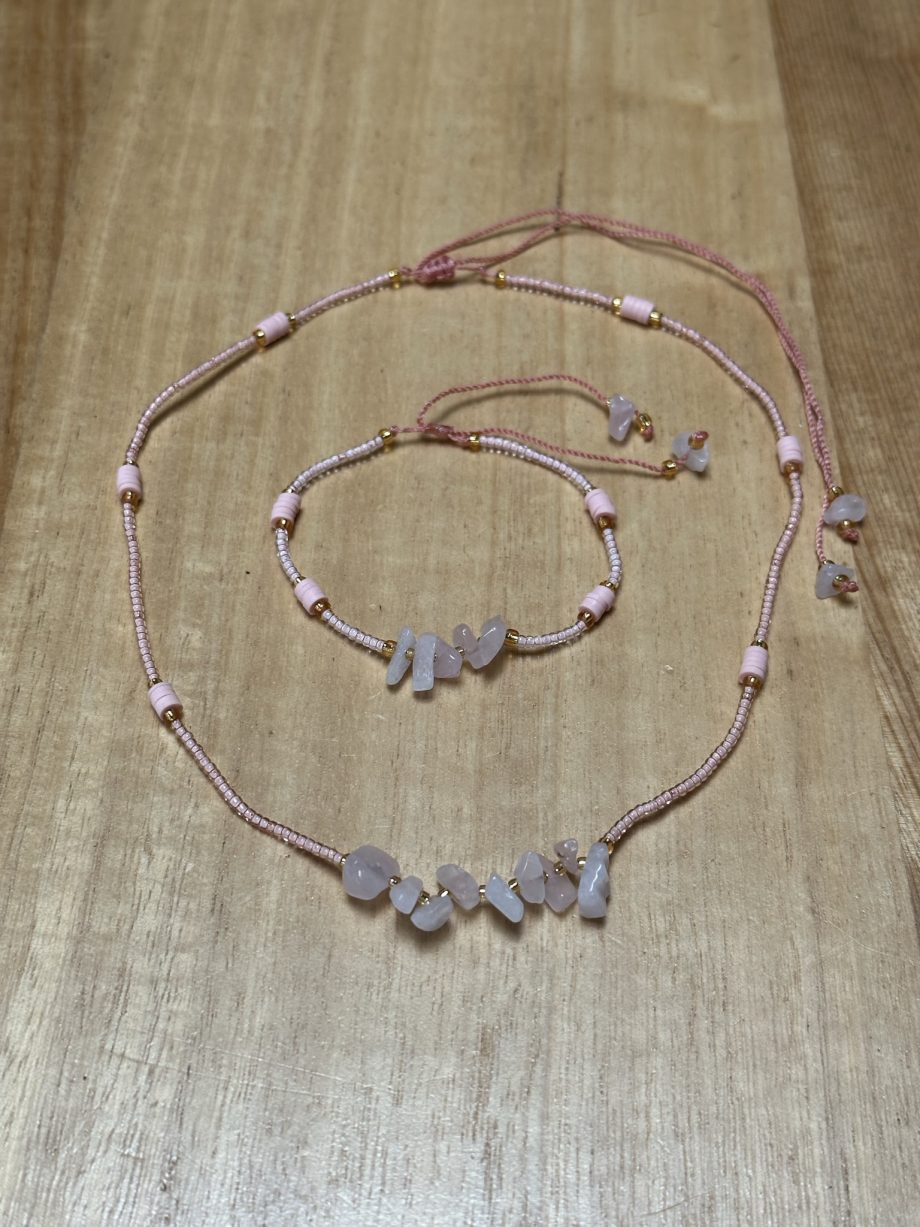 Stone necklace pink