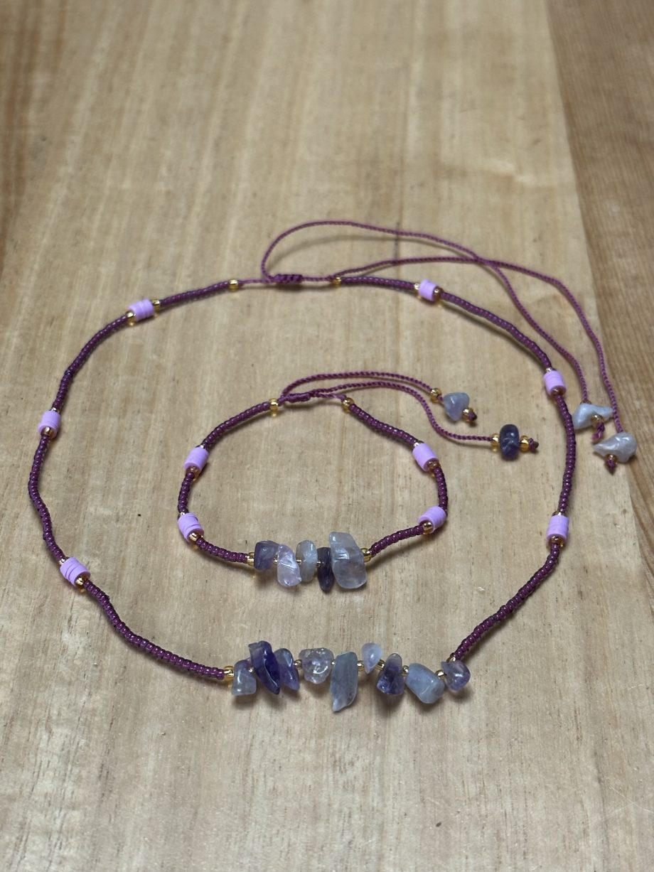 Stone necklace plum